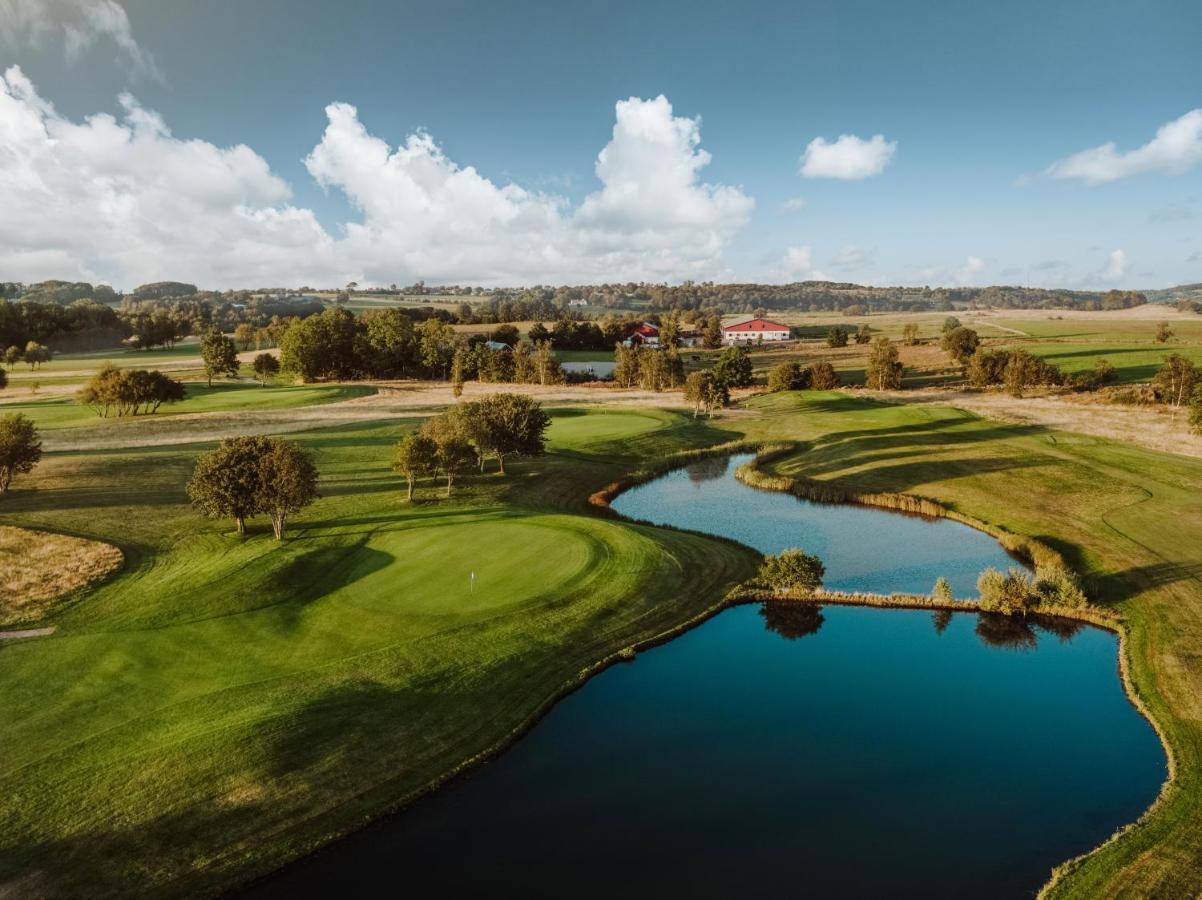 Bjaere Golfklubb Hotel & Lodge โบสตัด ภายนอก รูปภาพ